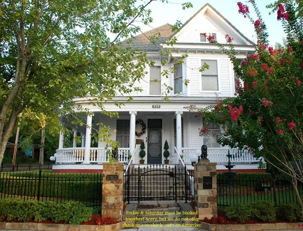 The Gables Inn Bed & Breakfast hotel detail image 1