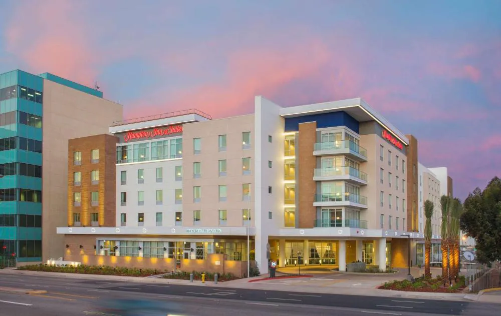 Hampton Inn & Suites LAX El Segundo hotel hero