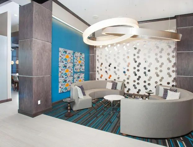 Hampton Inn & Suites LAX El Segundo hotel detail image 4