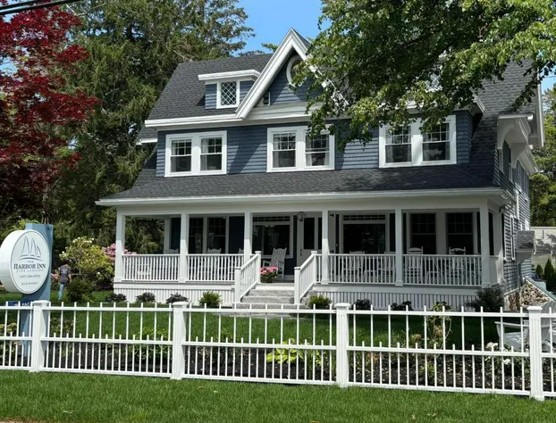 The Harbor Inn hotel detail image 2