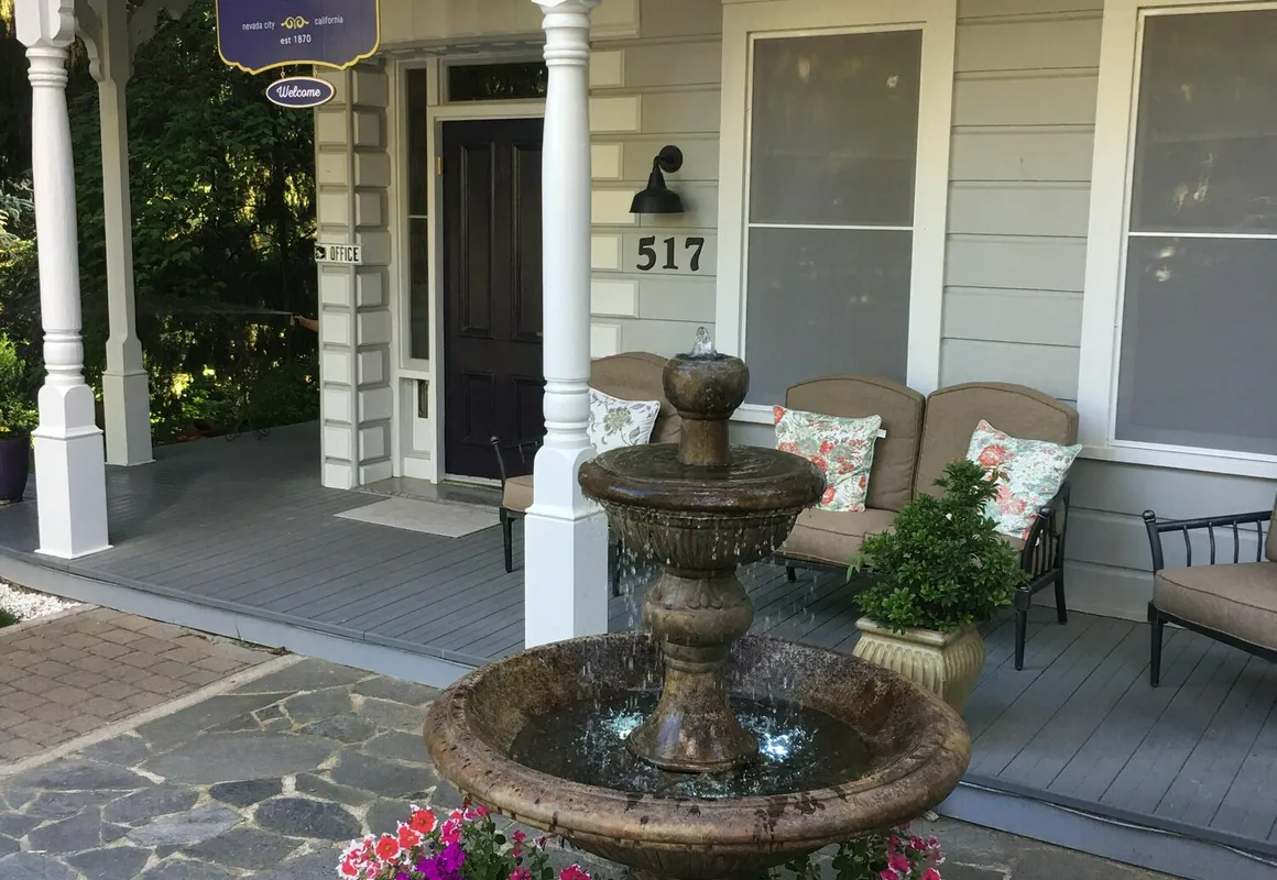 Broad Street Inn hotel hero