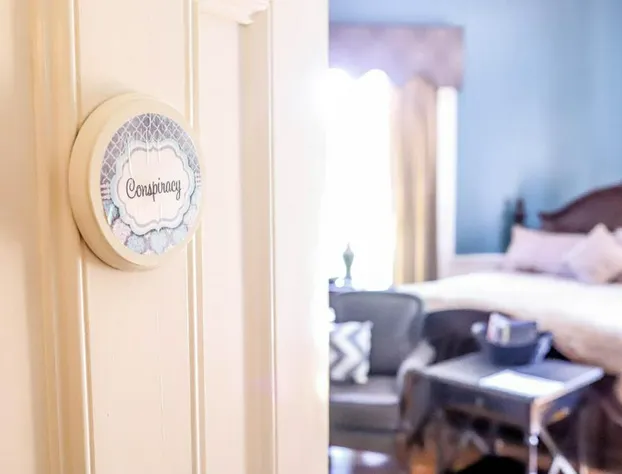 Early Inn at the Grove hotel detail image 2