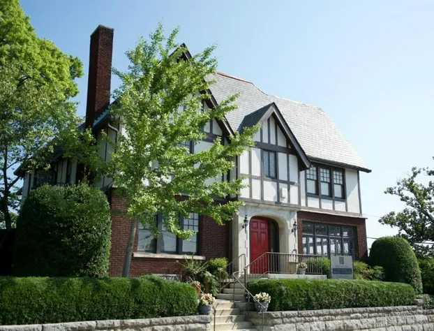 Bluff View Inn hotel detail image 2