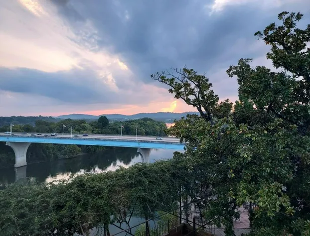 Bluff View Inn hotel detail image 4