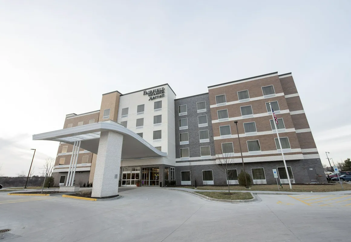 Fairfield Inn & Suites by Marriott Chicago Schaumburg hotel hero