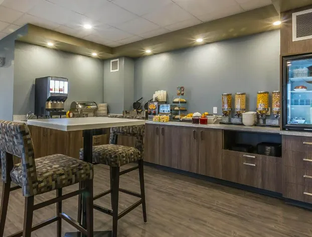 Quality Inn & Suites hotel detail image 4