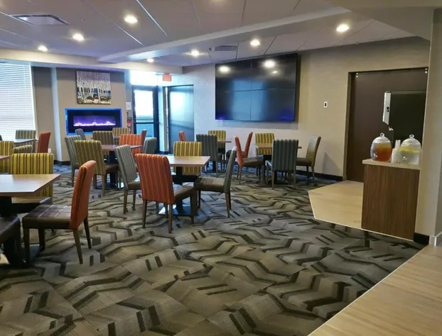 Encore Suites by Service Plus Inns hotel detail image 1