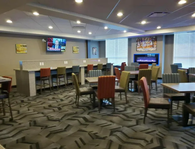 Encore Suites by Service Plus Inns hotel detail image 4