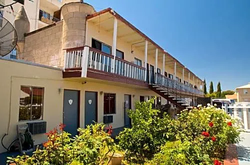 Good Knight Inn Motel hotel detail image 1