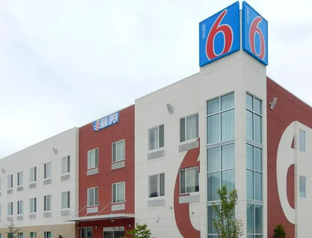 Motel 6 Tulsa, OK hotel detail image 1