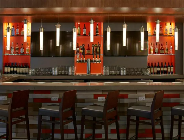 Courtyard by Marriott Lake George hotel detail image 3