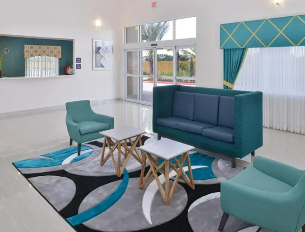 Regency Inn and Suites hotel detail image 4