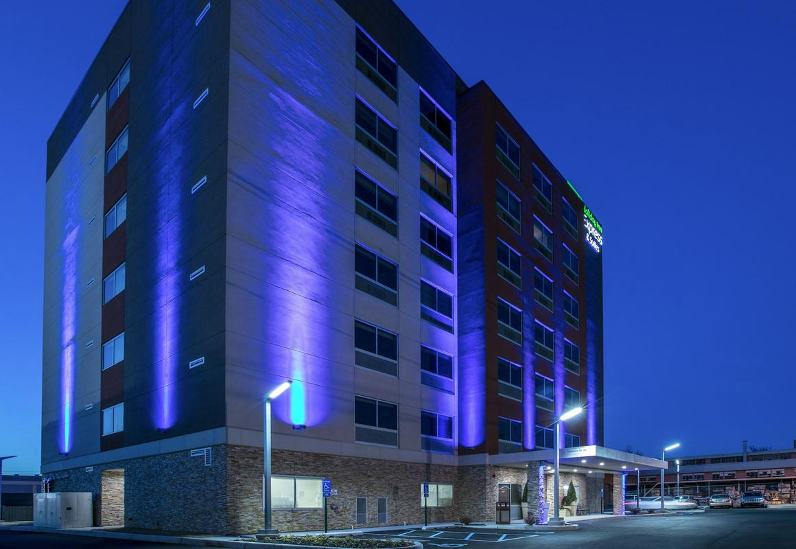 Holiday Inn Express & Suites Jersey City North - Hoboken, an IHG Hotel hotel hero