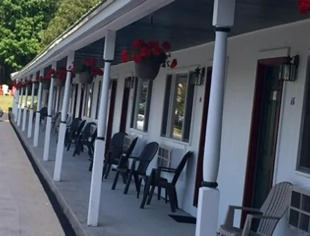 Rock Ledge Motel hotel detail image 1