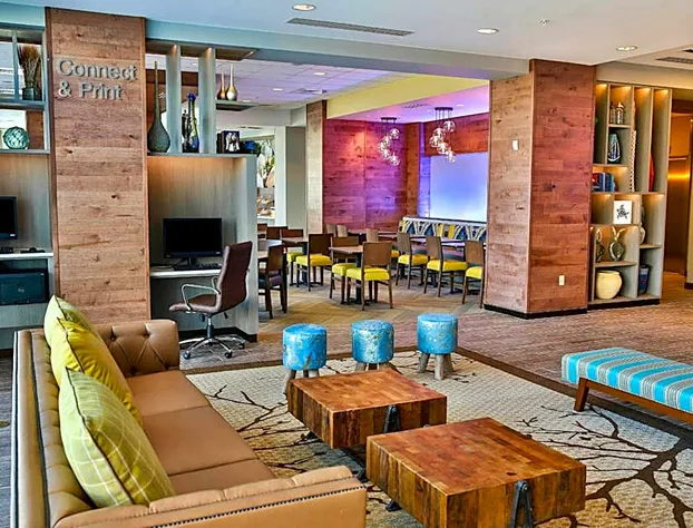 Fairfield Inn & Suites by Marriott Savannah Midtown hotel detail image 2