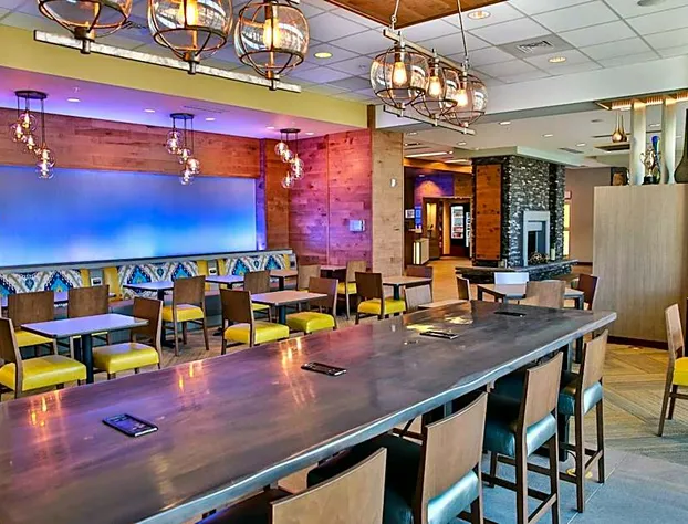 Fairfield Inn & Suites by Marriott Savannah Midtown hotel detail image 4