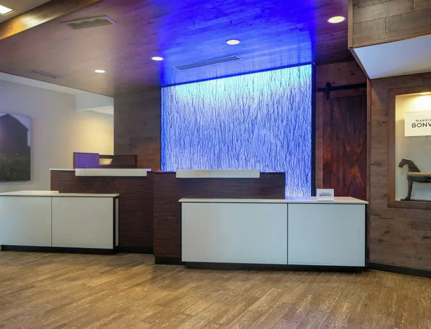 Fairfield Inn & Suites by Marriott Savannah Midtown hotel detail image 3