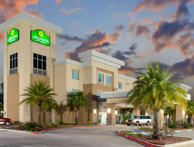 La Quinta Inn & Suites by Wyndham Lake Charles - Westlake hotel detail image 1