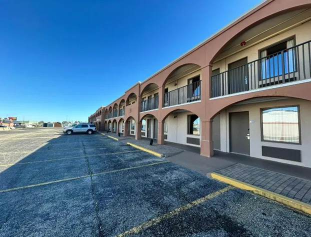 Suite Dreams Motel By Capital O Mattoon I - 57 hotel detail image 4