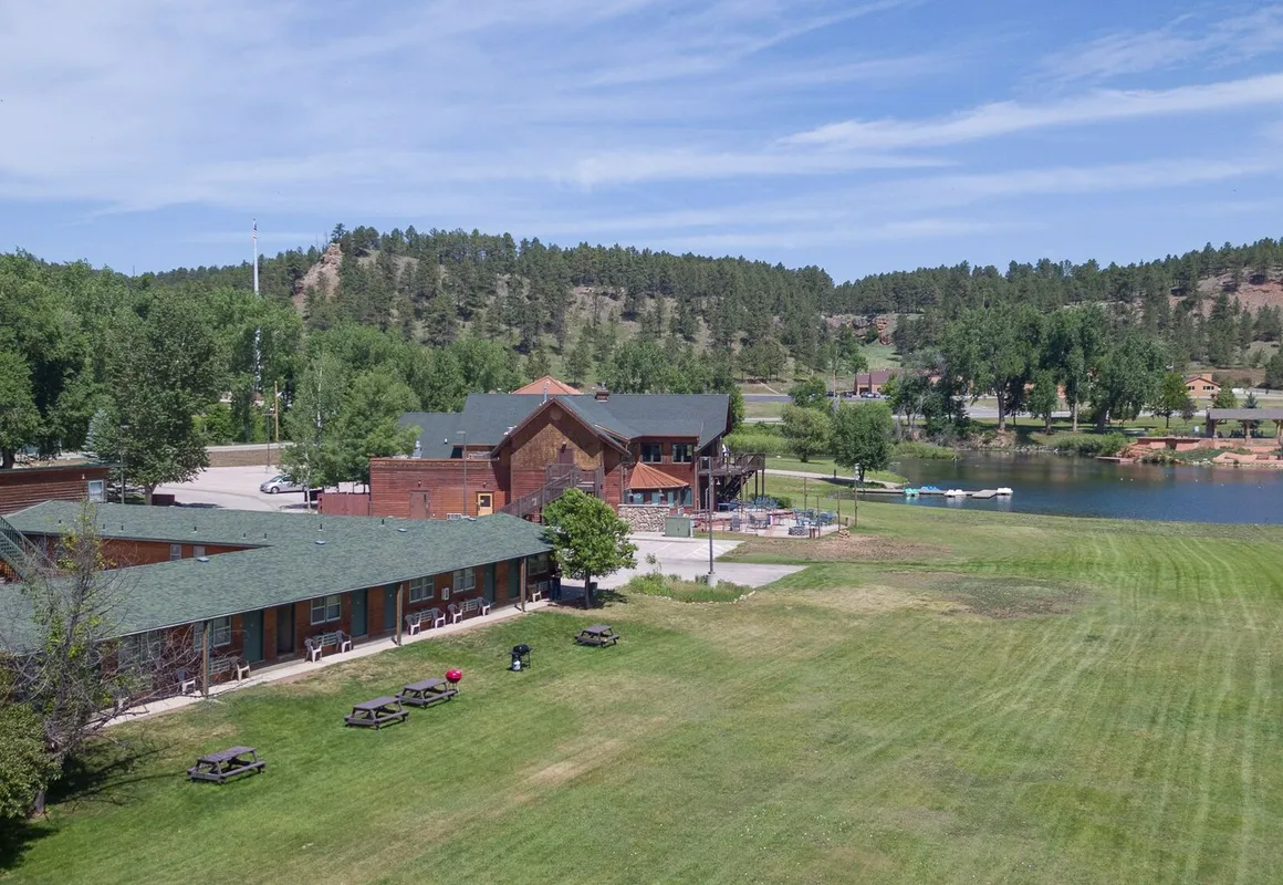 Canyon Lake Resort hotel hero