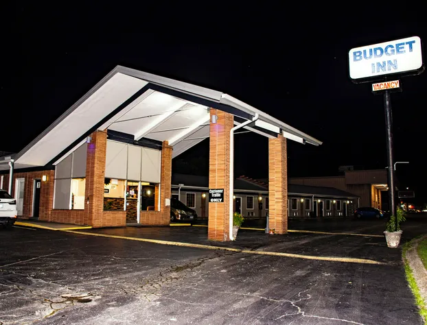 Budget Inn Carthage hotel detail image 1