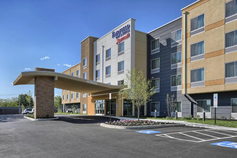 Fairfield Inn & Suites by Marriott Philadelphia Horsham hotel hero