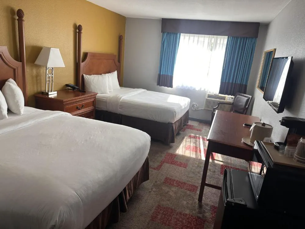 Americas Best Value Inn Hayward hotel hero