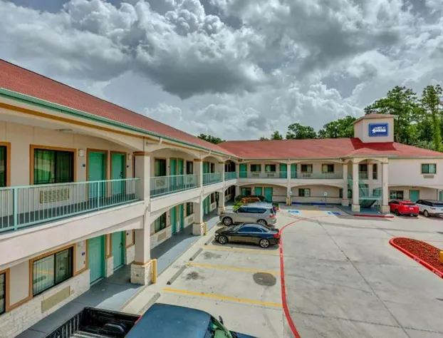 Americas Best Value Inn and Suites IAH Airport North hotel detail image 3