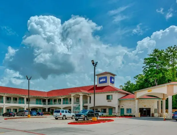 Americas Best Value Inn and Suites IAH Airport North hotel detail image 1