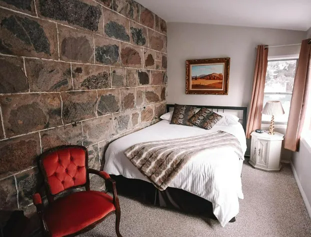 Bella's Castle hotel detail image 1