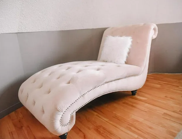 Bella's Castle hotel detail image 1