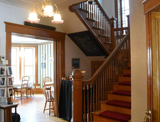 Bella's Castle hotel detail image 3
