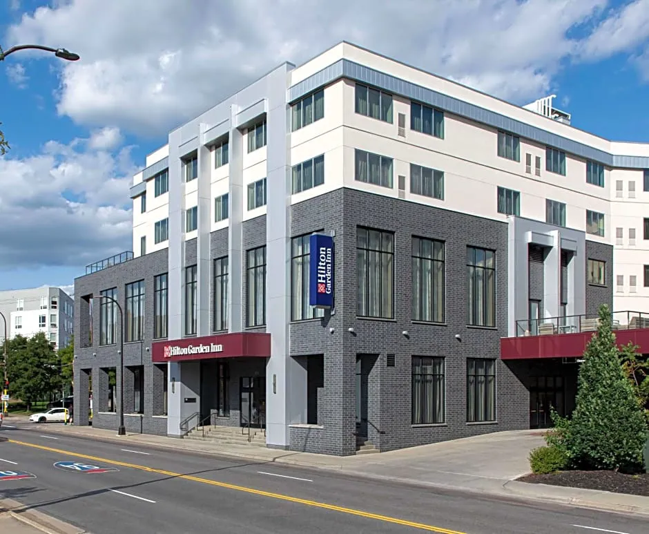 Hilton Garden Inn Minneapolis University Area hotel hero