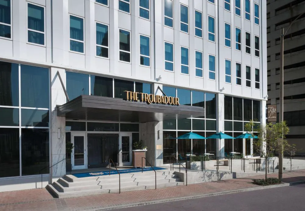 The Troubadour Hotel New Orleans hotel hero
