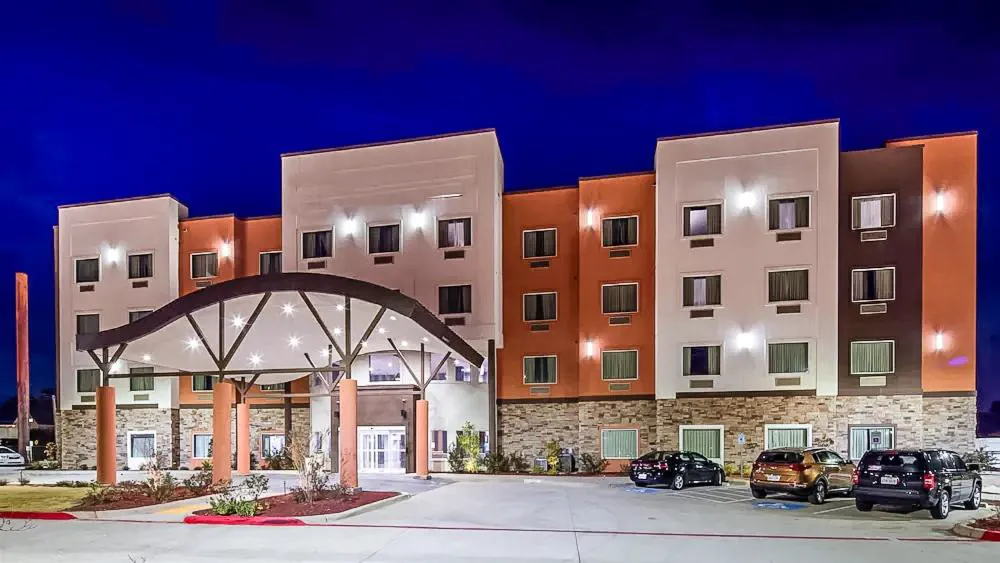 Del-Mar Airport Inn & Suites hotel hero