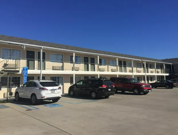 Colonial Motel hotel detail image 1