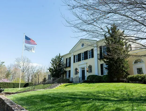 Airlie Hotel hotel detail image 1