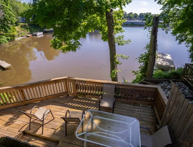 Bluebird Bay Resort hotel detail image 2