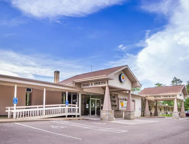 Terrace Bay Hotel hotel detail image 1