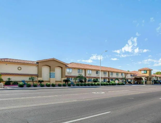 Suburban Extended Stay Hotel Phoenix Scottsdale West hotel detail image 1