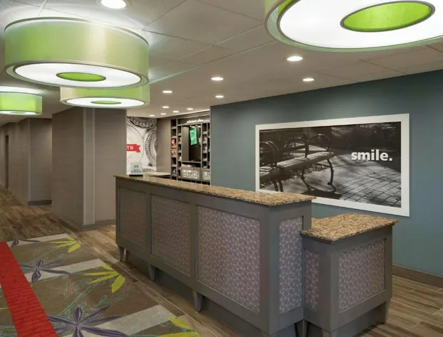 Hampton Inn & Suites St. Louis/Alton hotel detail image 2