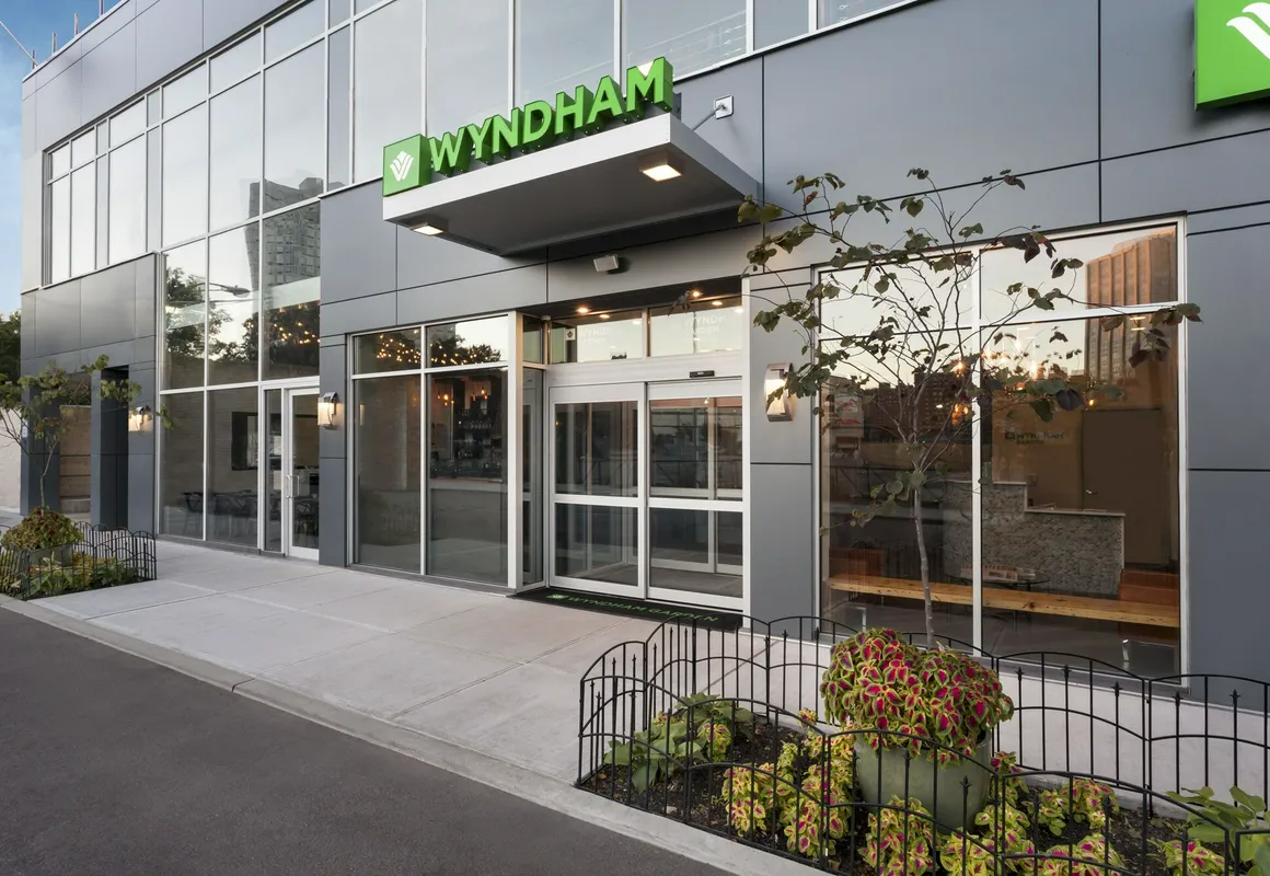 Wyndham Garden Laguardia South hotel hero