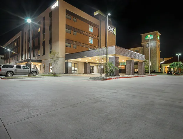 Home2 Suites by Hilton Dallas Grand Prairie hotel detail image 1