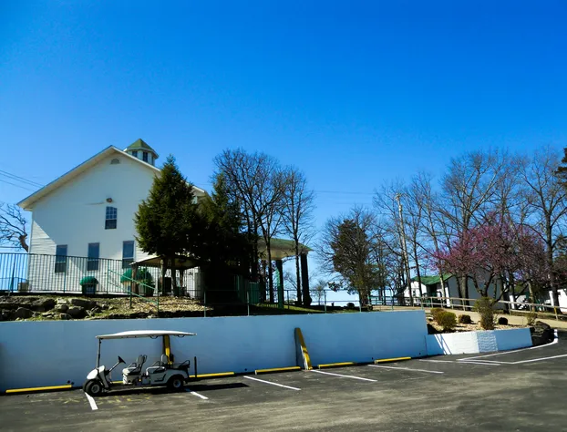 Branson King Resort and Suites hotel detail image 3