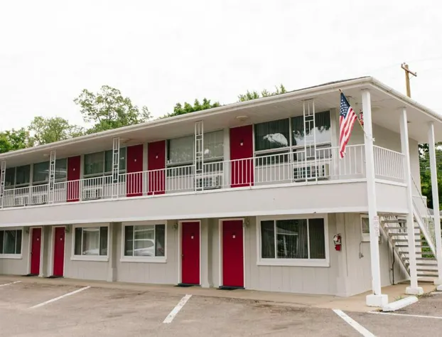 Grand Traverse Motel hotel detail image 2