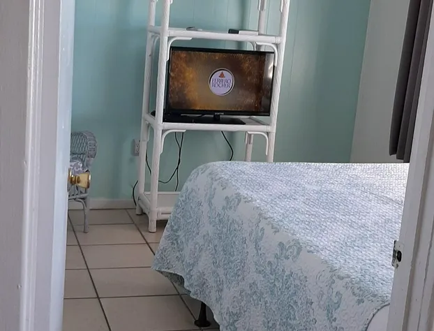 Lollye on the Beach hotel detail image 2