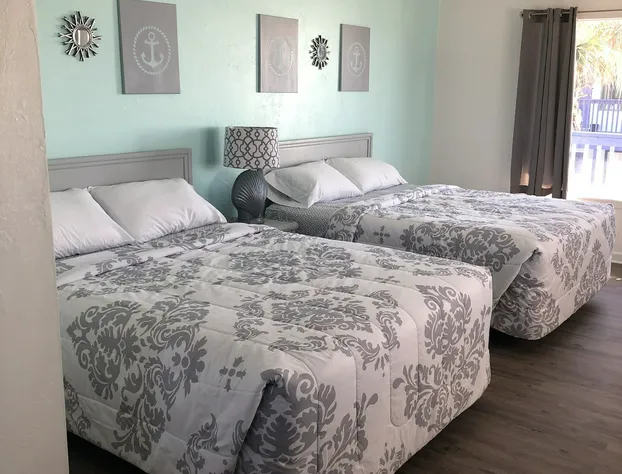 Lollye on the Beach hotel detail image 4