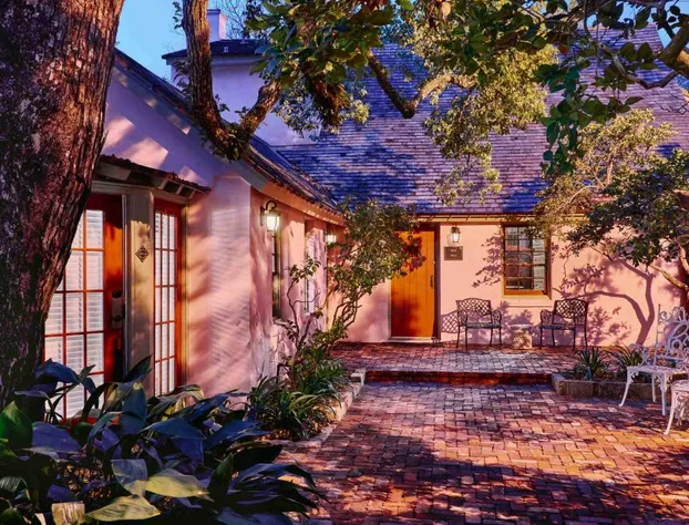 The Collector Inn - Adults Only hotel detail image 2