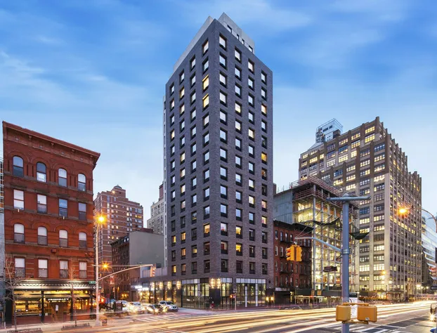 Four Points By Sheraton Manhattan Midtown West hotel detail image 1