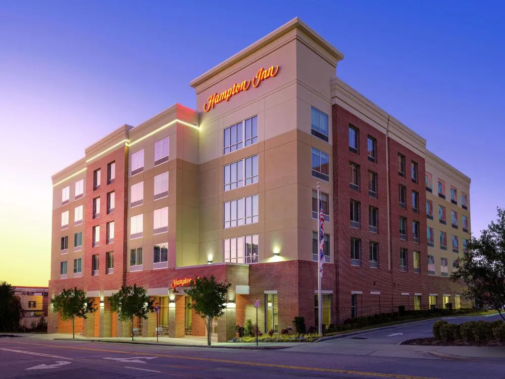Hampton Inn by Hilton Wilmington Downtown hotel hero